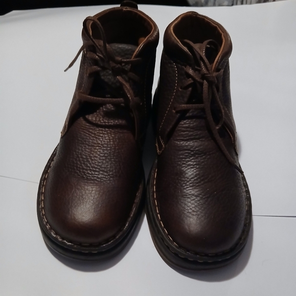 Born Mens Brown Leather Ankle Boots. NWOT. Size 9 - Picture 1 of 8